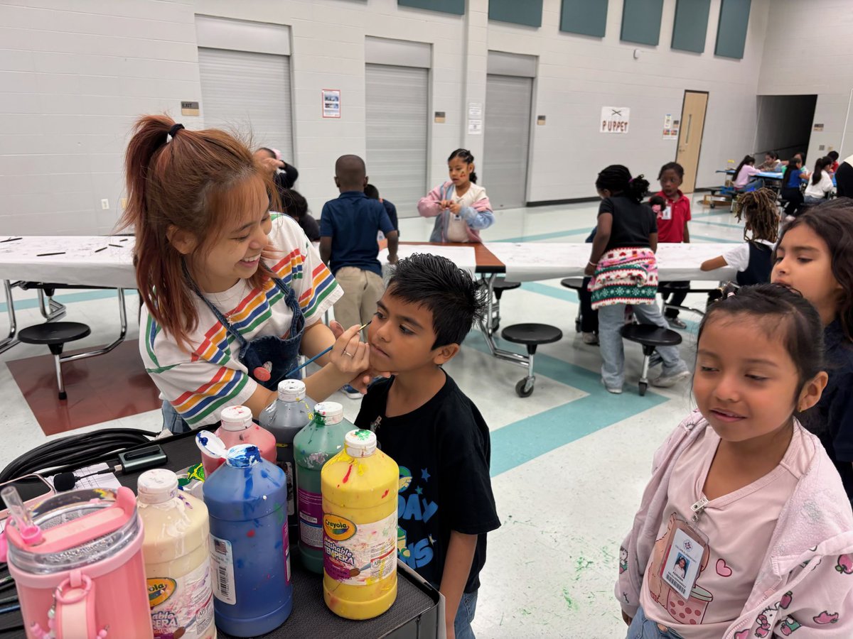 Collins Elementary tweet media