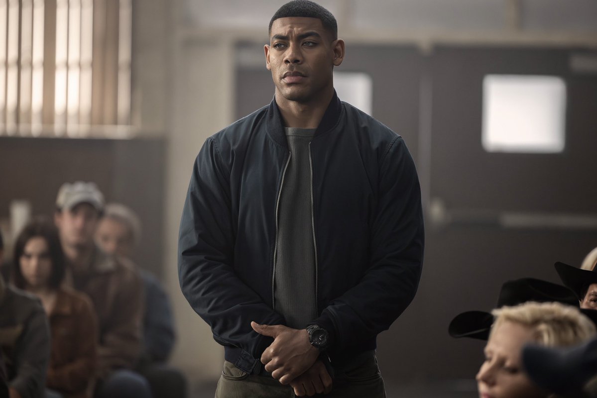 The show about a blind man has more color than the Green Lanterns