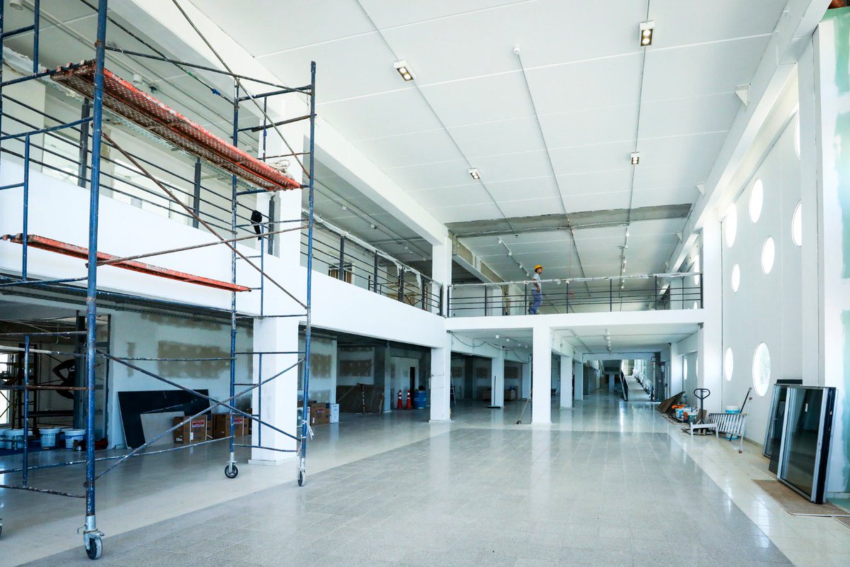 Cada vez que recorro alguna de las obras de las nuevas sedes universitarias que estamos construyendo en distintas ciudades del este, oeste, norte y sur de la provincia siento una gran alegría, porque estamos sentando bases firmes para la educación superior de miles de jóvenes