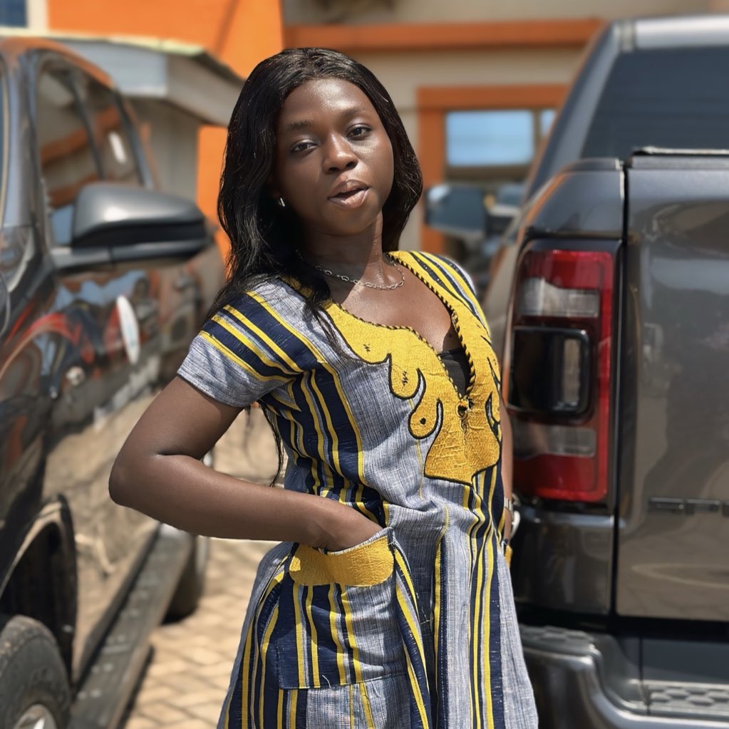 AphuyaAmpong's tweet photo. +233 🇬🇭 🇬🇭 🇬🇭 #Ghanaat69 https://t.co/r4AVKzVVhU