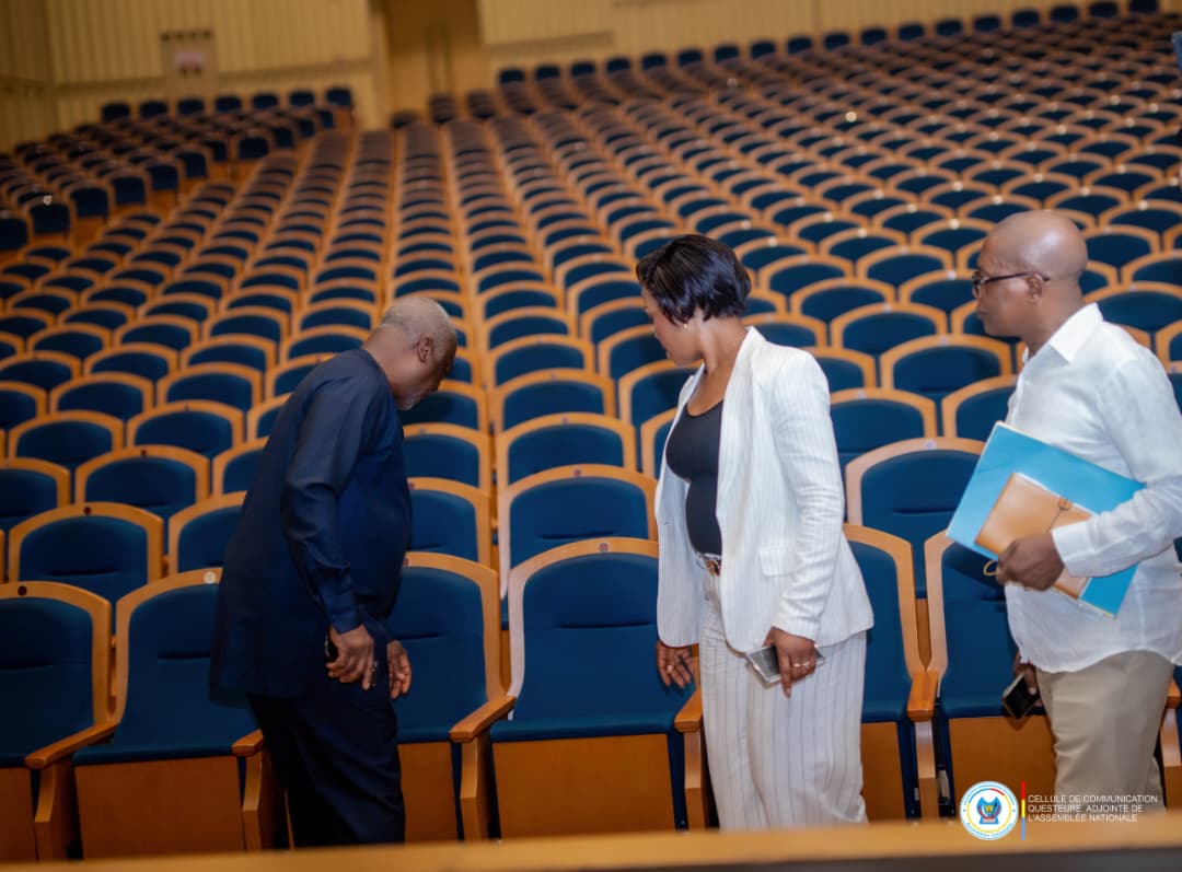 Assemblée nationale-délocalisation de la plénière : l'Honorable Grâce Neema inspecte le centre culturel et artistique d'Afrique

La Députée Nationale et Questeure Adjointe de l'Assemblée nationale, Honorable Grâce Neema Paininye, a effectué, le vendredi 06 mars 2026, une visite