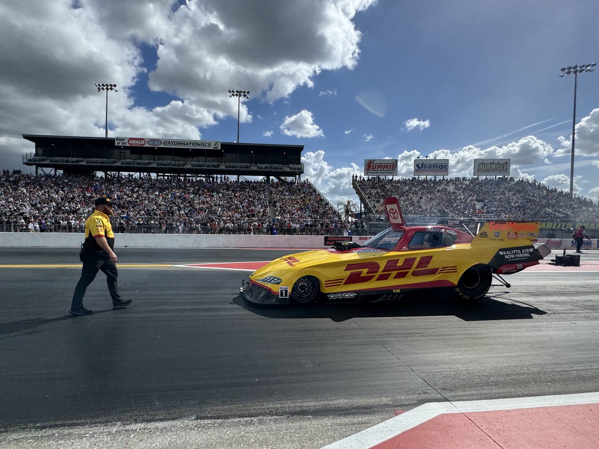 After Q1 at the Amalie Motor Oil #Gatornats it's @TeamKalitta at