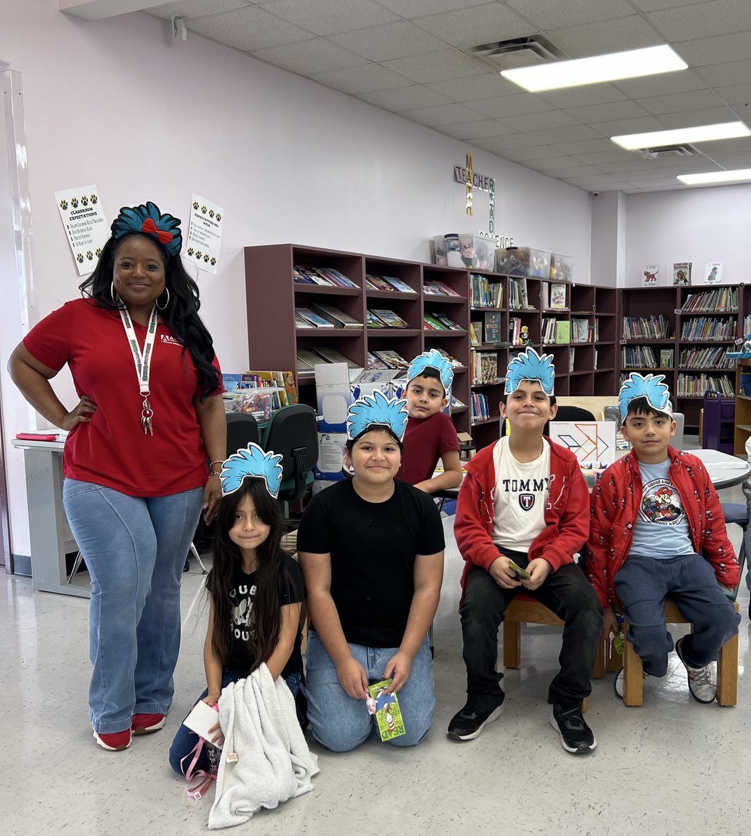 Thompson Elementary LMC tweet media