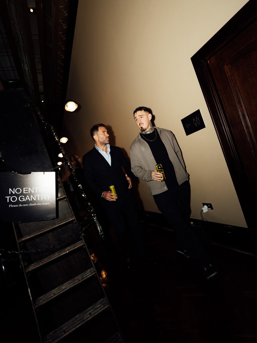 Tom Aspinall tweet media