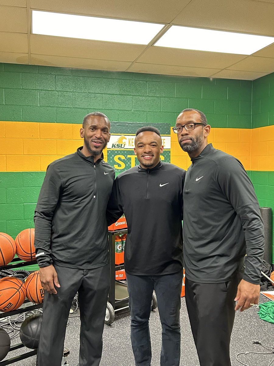 Quron Marks tweet media