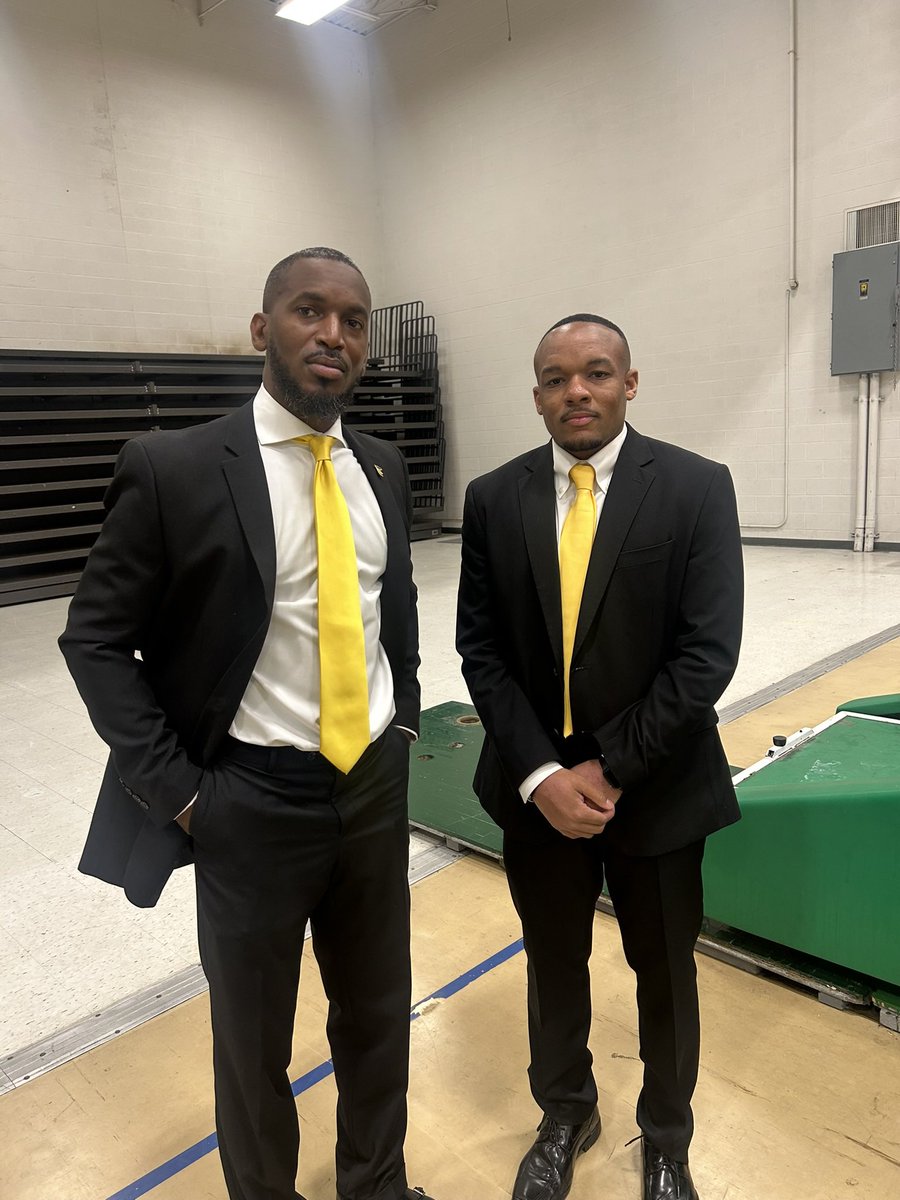 Quron Marks tweet media