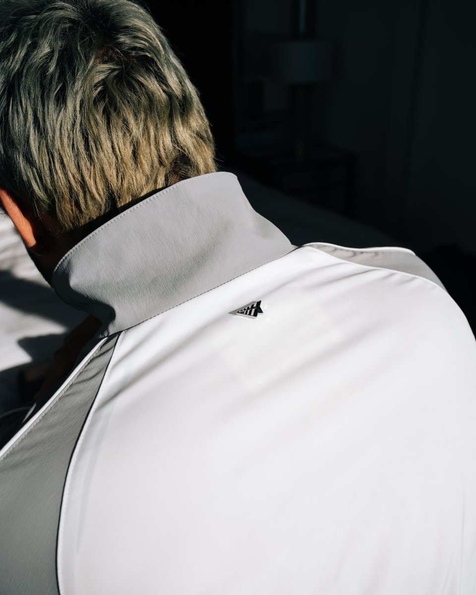 Paper Planes tweet media