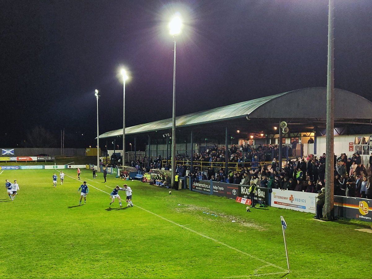 christopher tweet media