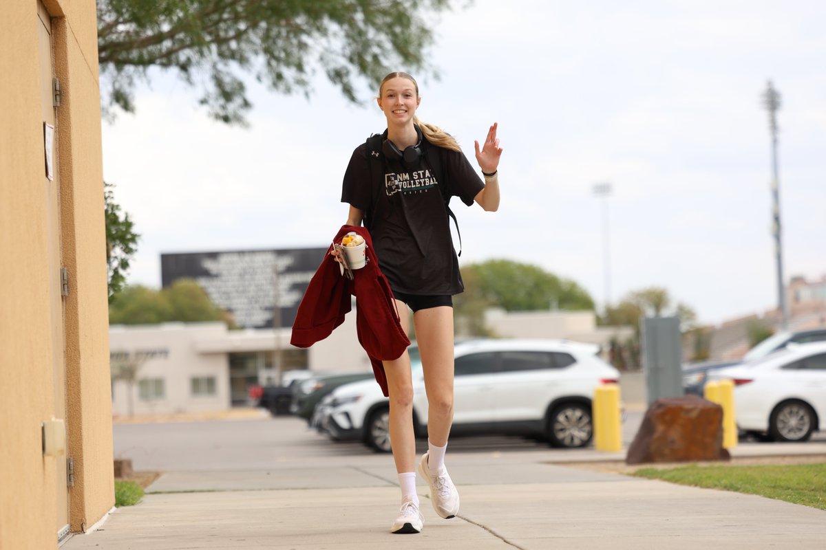 NM State Volleyball tweet media