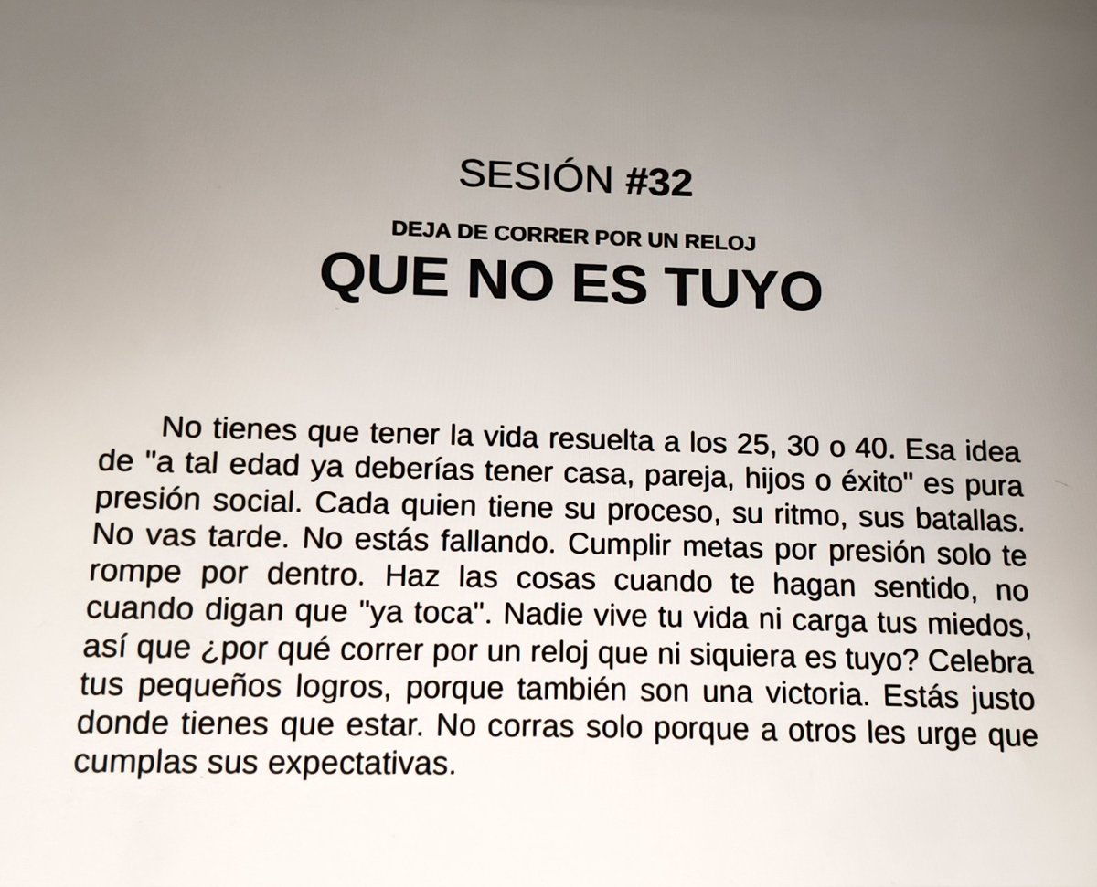 <a href="/elenadesaa1999/">Ele 🌻</a> Justo me estoy leyendo un libro que resume eso "deja de correr por un reloj que no es tuyo"