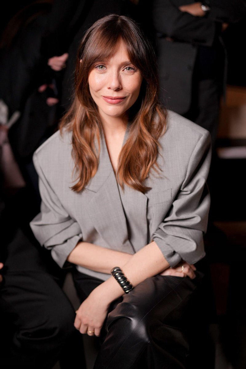 Elizabeth Olsen Access tweet media