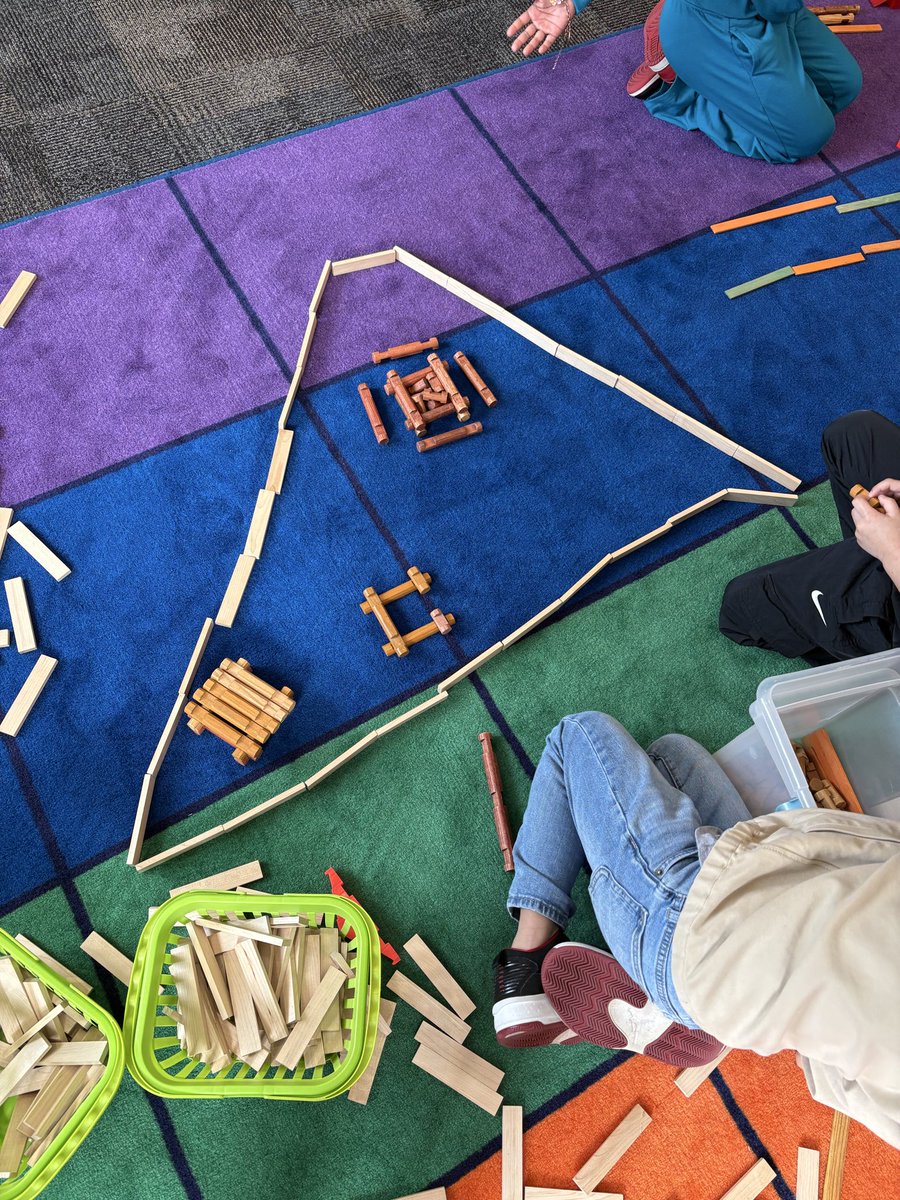 Amy Stratton tweet media