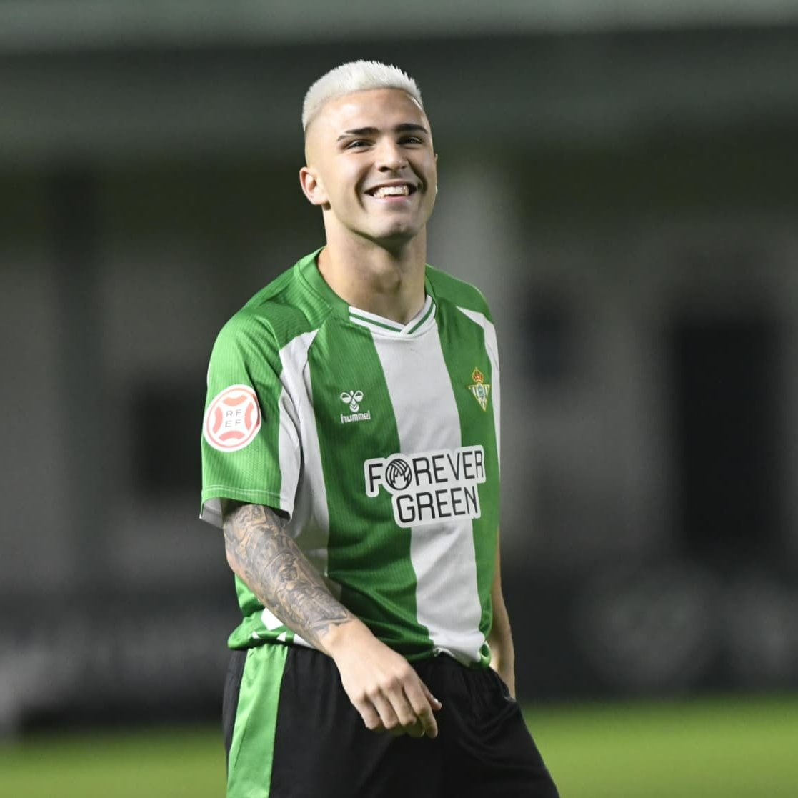 ElDesmarque tweet media