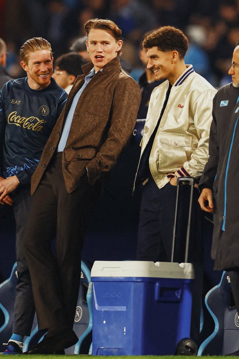 🚨 𝗡𝗘𝗪: Scott McTominay during the game tonight.