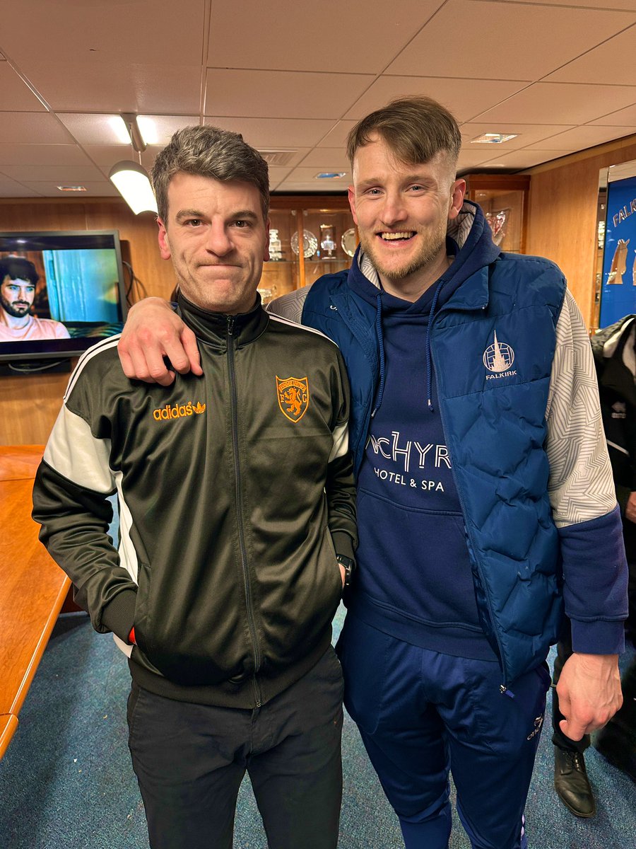 Ewen Cameron tweet media