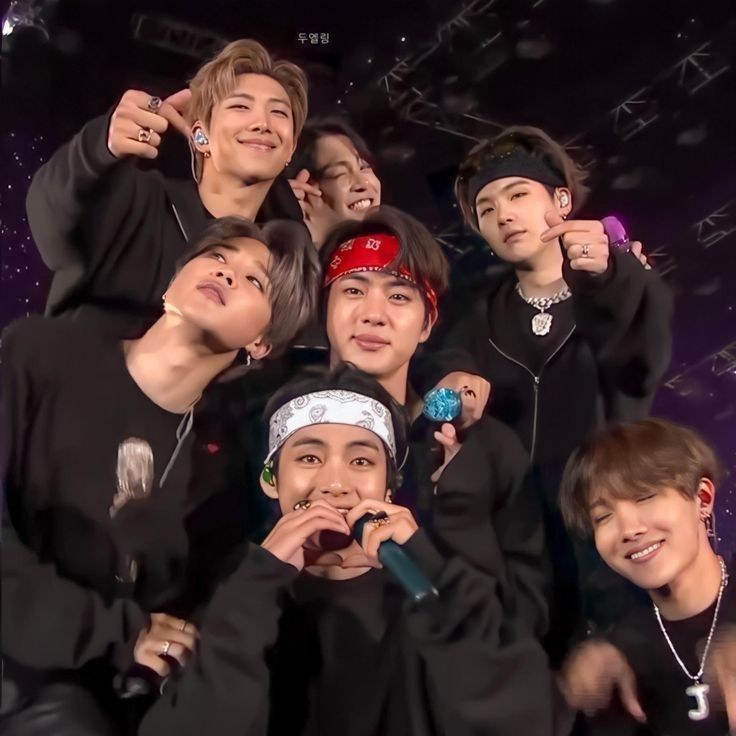 DINÁMICA DE STREAM ‼️
#JourneyToArirang

El día de hoy le corresponde a Dark &amp; Wild 

• Muestra tu canción fav del álbum.
• Foto ot7.
• Etiqueta a 7 mutis. 
<a href="/WingsStrawberr1/">Strawberry_lvsyoongi⁷⊙⊝⊜</a> <a href="/JmviBTS/">Avi♡ | ⊙⊝⊜ ( VERÉ A BTS !)</a>