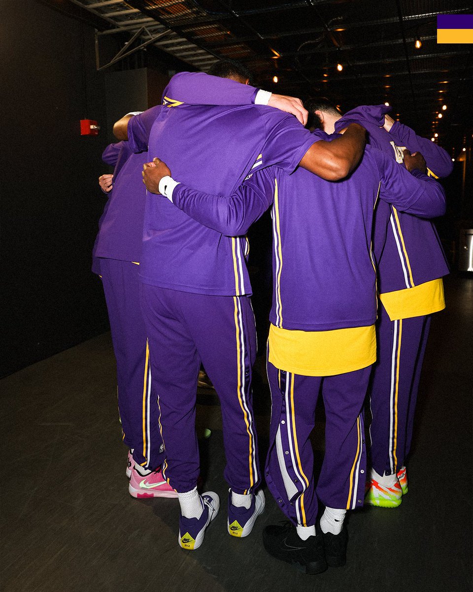 Lakers tweet picture