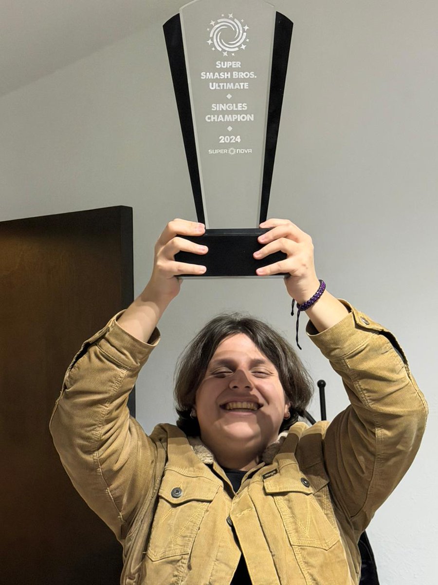 OUT | WaKa tweet media