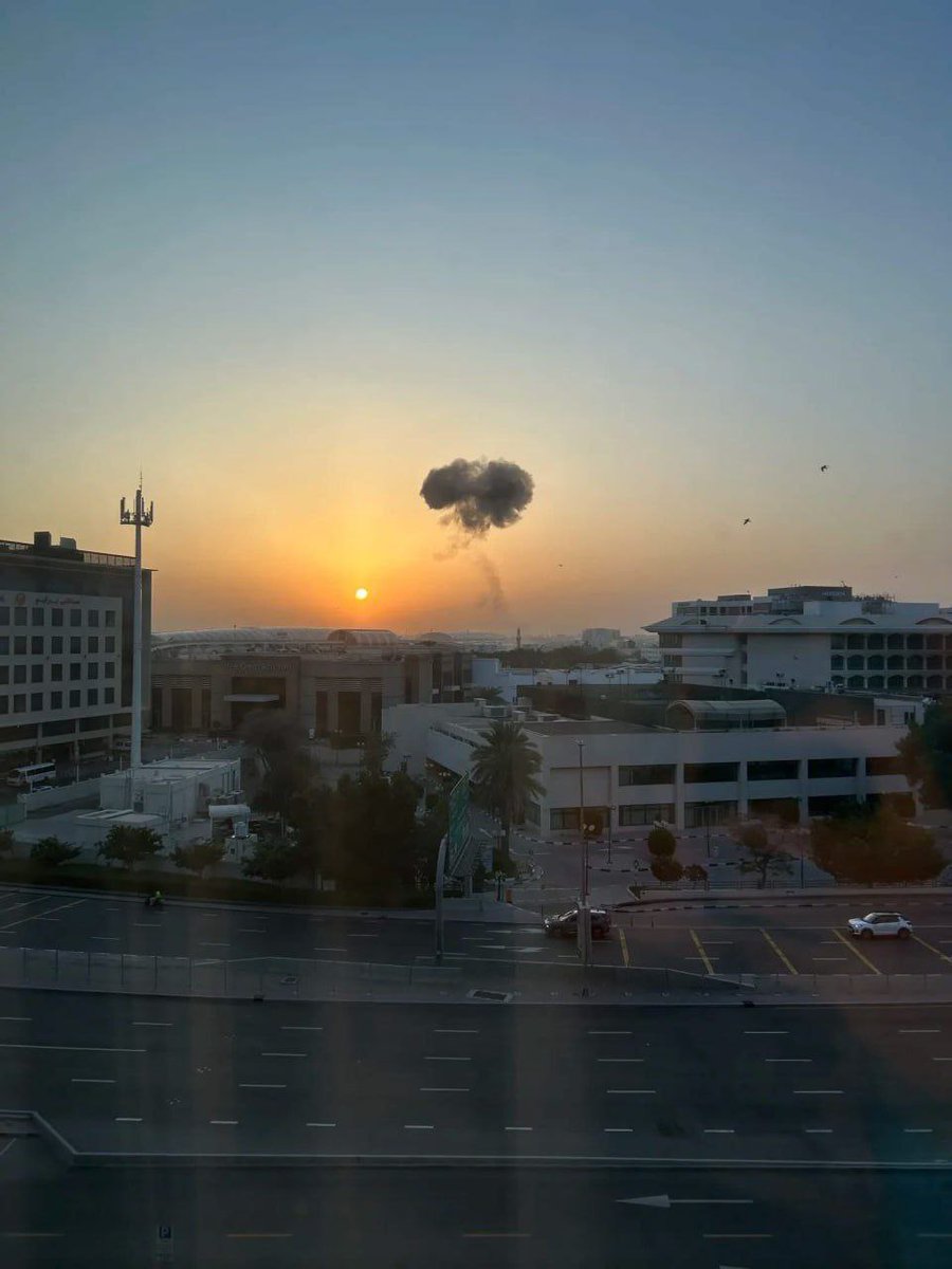 EGYOSINT's tweet image. An Iranian drone reportedly exploded over Dubai International Airport in the UAE 🇦🇪  just moments ago.