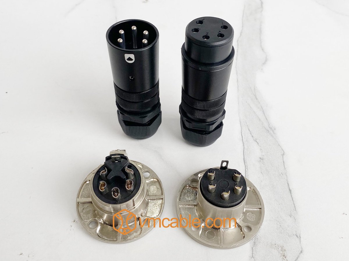 Konsnhunter tweet media