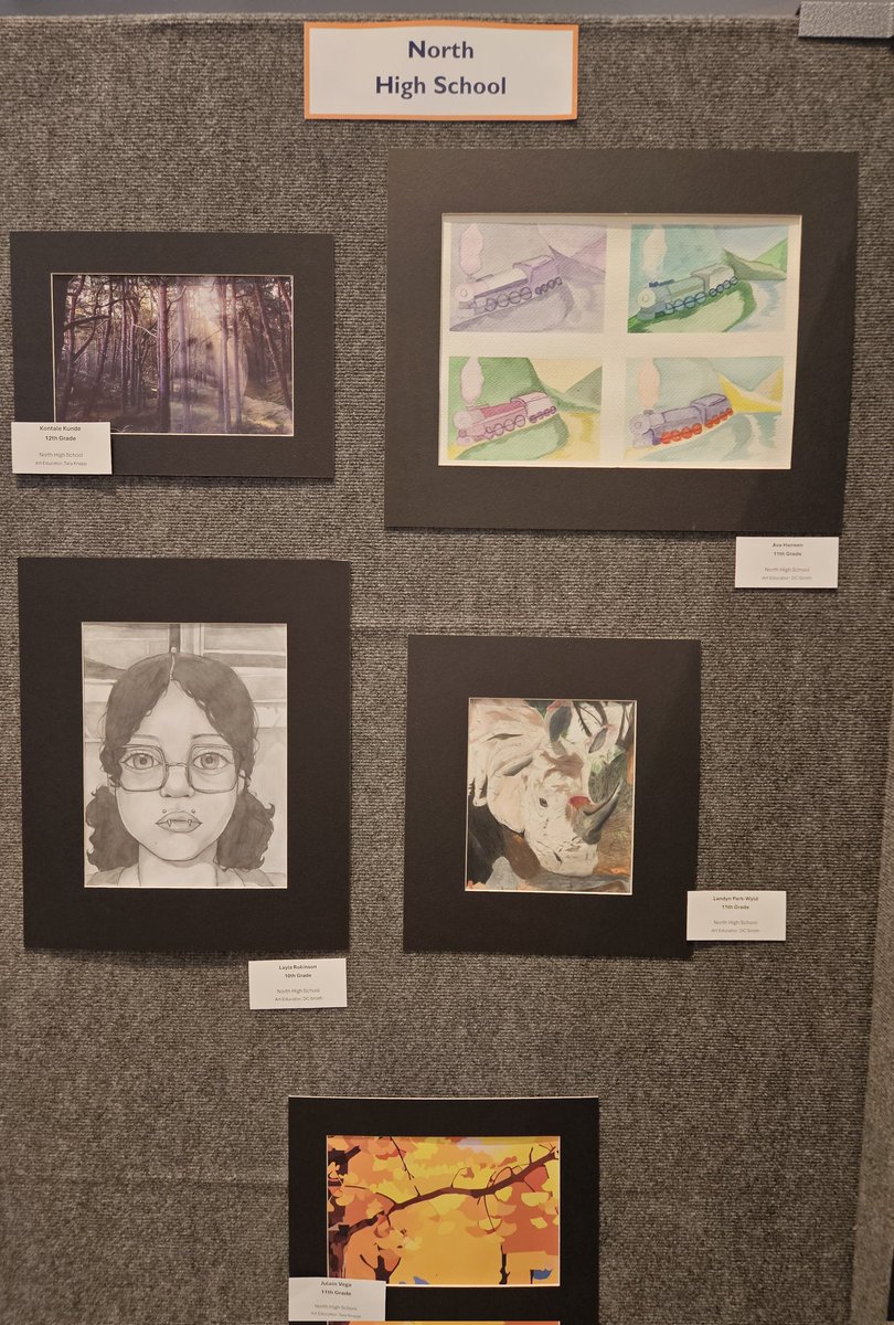 TiffanyBerkenes's tweet image. Mainframe Studios First Friday @DMschools Night! 🎨 One of my FAVORiTE places in DSM - I dream of having a studio there someday! 🖌 

So FUN seeing some of my long-term sub art students' amazing work. 🥰 Proud of them &amp;amp; all the other student artists featured. 👏🏼

#SupportTheArts