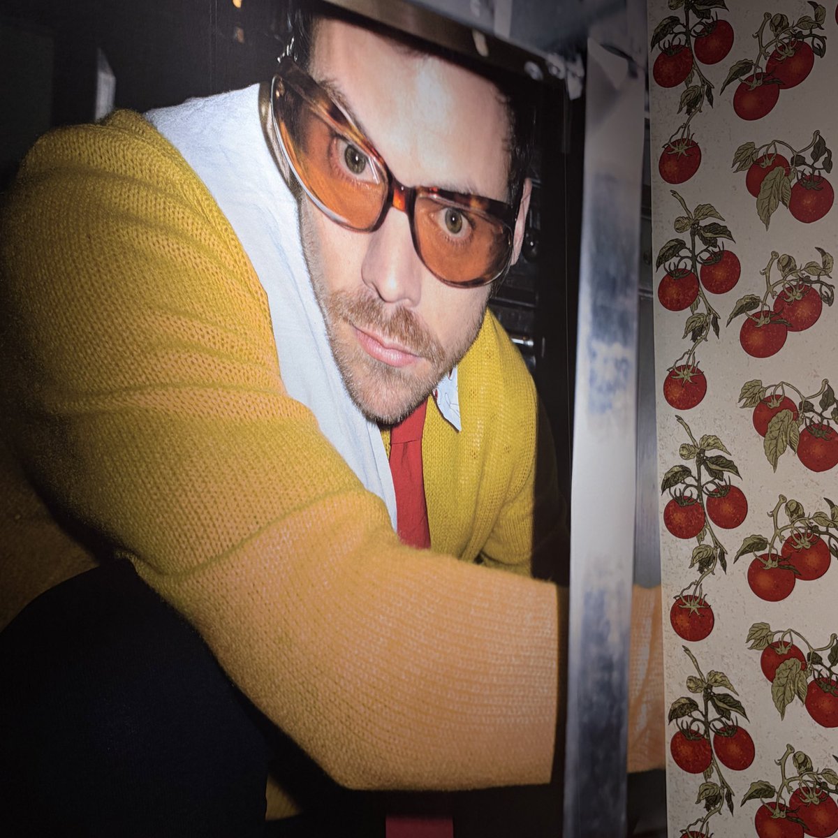 _rissapizzza's tweet photo. Harry Styles 
POP UP in TOKYO ❤️🇯🇵
#HarryStyles #KissAllTheTimeDiscoOccasionally 
#Tokyo #popup https://t.co/JpgRmItfv8