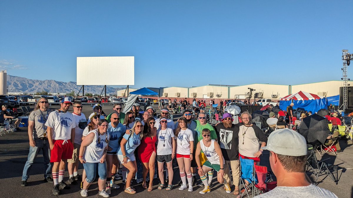 Meatsuit tweet media