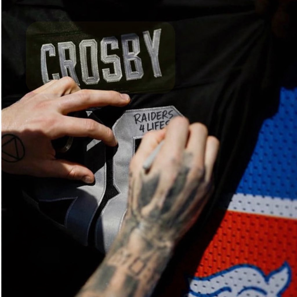 Wade Leslie tweet media