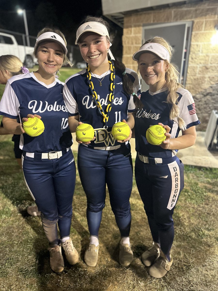 DWCS_SOFTBALL's tweet photo. https://t.co/QSneRmikp5