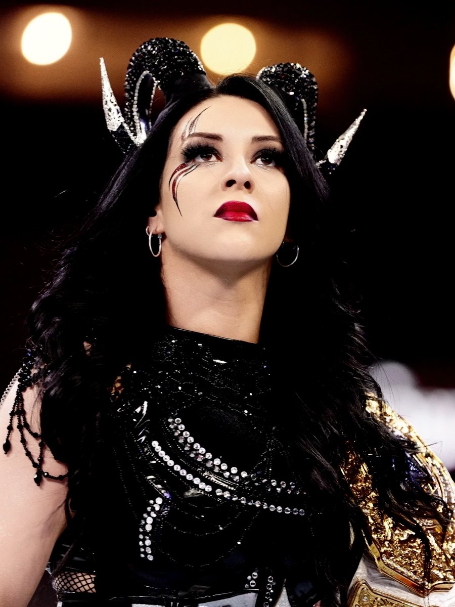 𝑪𝒉𝒆𝒓𝒓𝒚 𝒍𝒐𝒗𝒆𝒔 𝑀𝑦𝑙𝑒𝑠.ᐟ ♡ tweet media