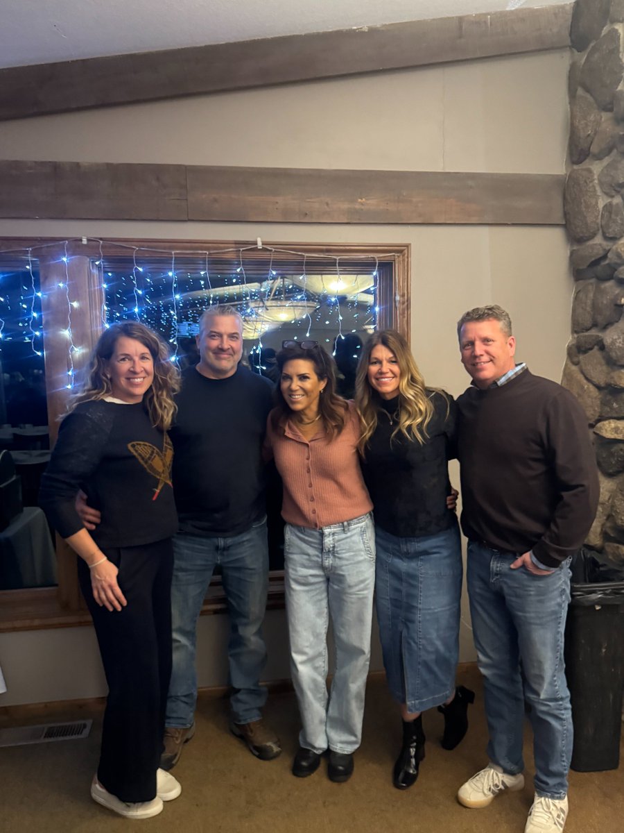 Michele_Tafoya's tweet photo. It was a great time in Chaska this evening with @CarverCountyGOP and @scottcountygop delegates! I’m looking forward to tomorrow’s BPOU conventions and meeting more conservatives. https://t.co/ld6irEXKFt