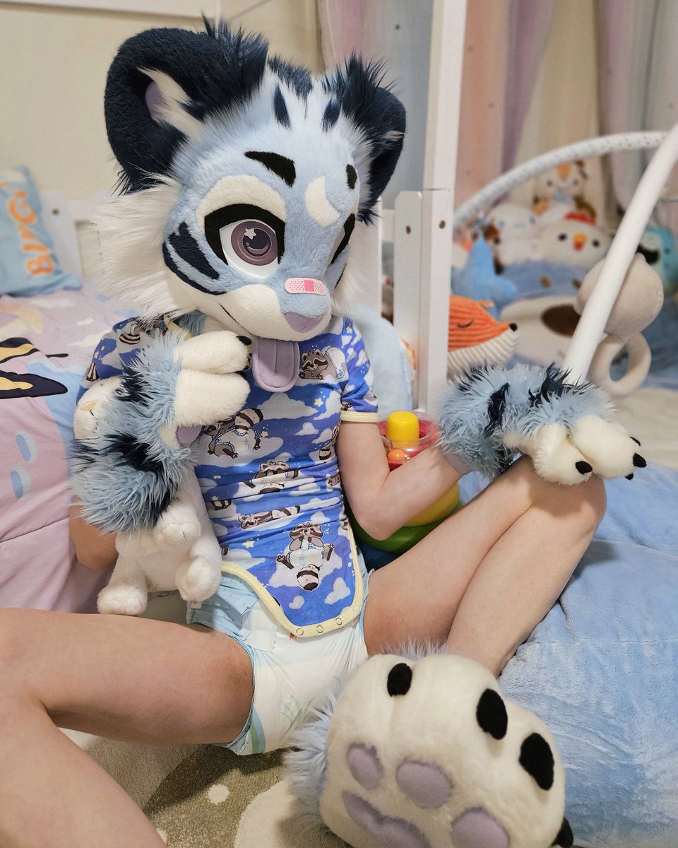 Silly Lil Kitten tweet media