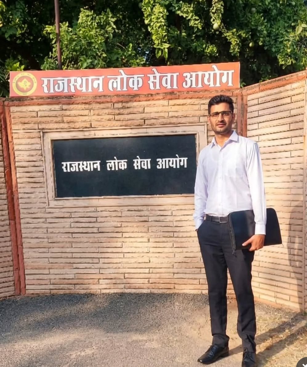 अमित बिश्नोई ने एक साथ दो राज्यों में असिस्टेंट प्रोफ़ेसर बनने की उपलब्धि हासिल की...!
RPSC भर्ती परीक्षा में 8वीं रैंक के साथ चयन तथा HPSC भर्ती में भी चयन हो गया...!
बिश्नोई समाज की तरफ़ से अमित जी बिश्नोई को बहुत बहुत बधाई 💐
