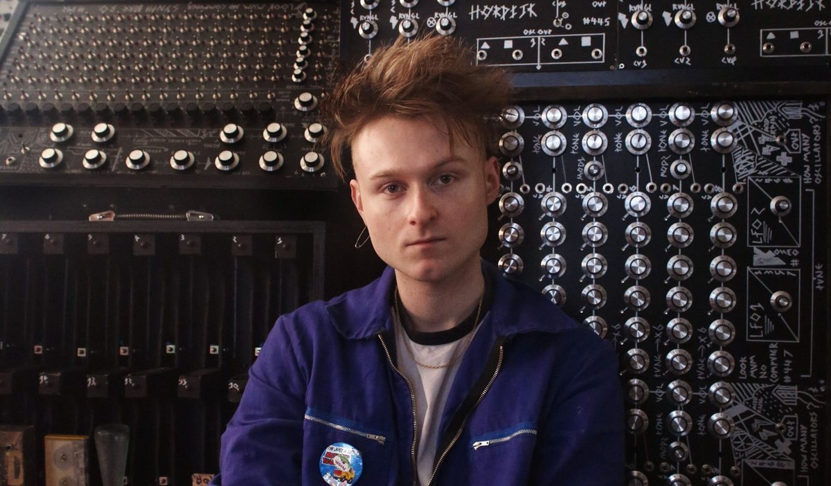 Crazy Walker tweet media