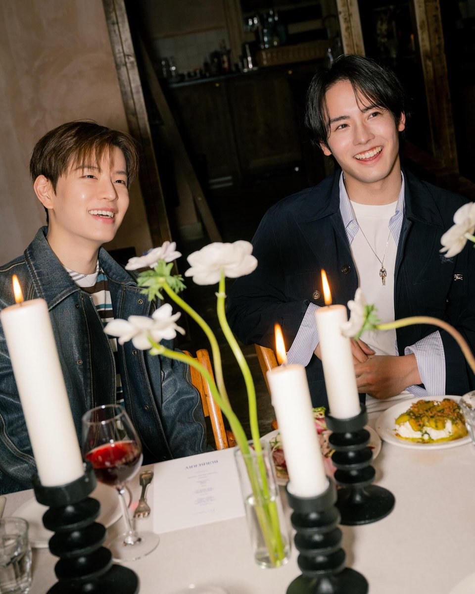 seungmin instagram update: "togetherness in london with burberry"

#SEUNGMINxBURBERRY