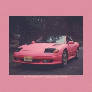 geeonheart09's tweet photo. PINK SEASON AND PISS IN THE WIND https://t.co/zKcKT78Jdc