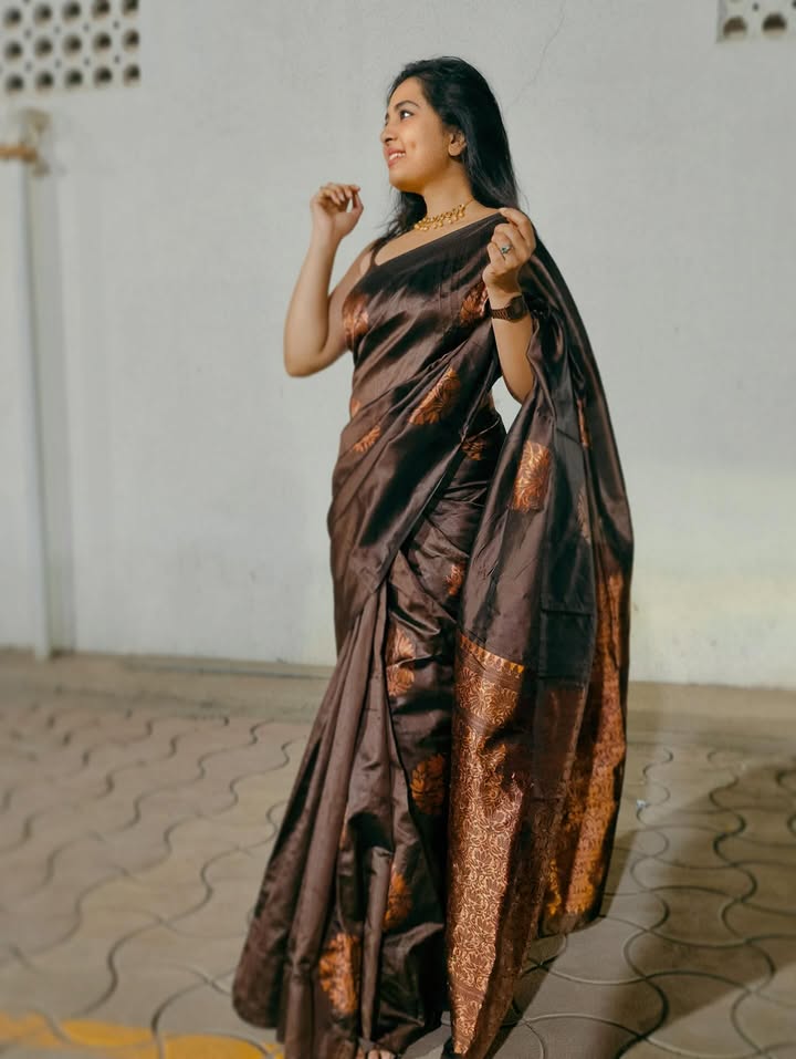Actress_Club's tweet photo. 🎯 #SrushtiDangeThread

#Actress #SrushtiDange New Look https://t.co/NXyZA7Bmzl