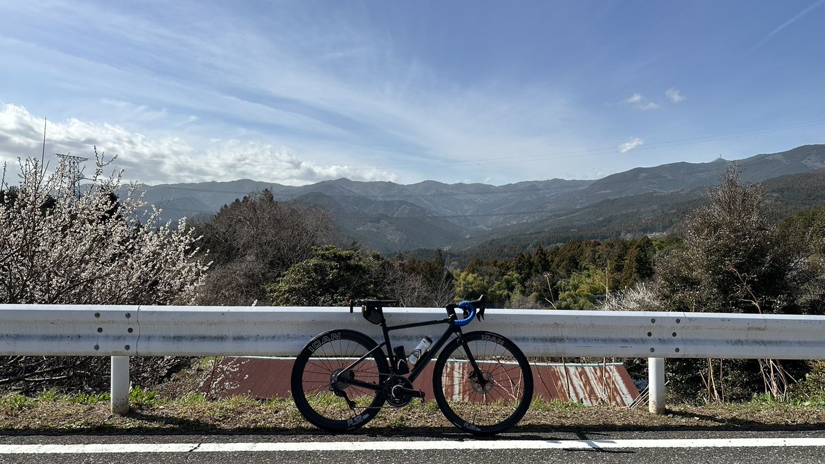 TK RoadBiker tweet media