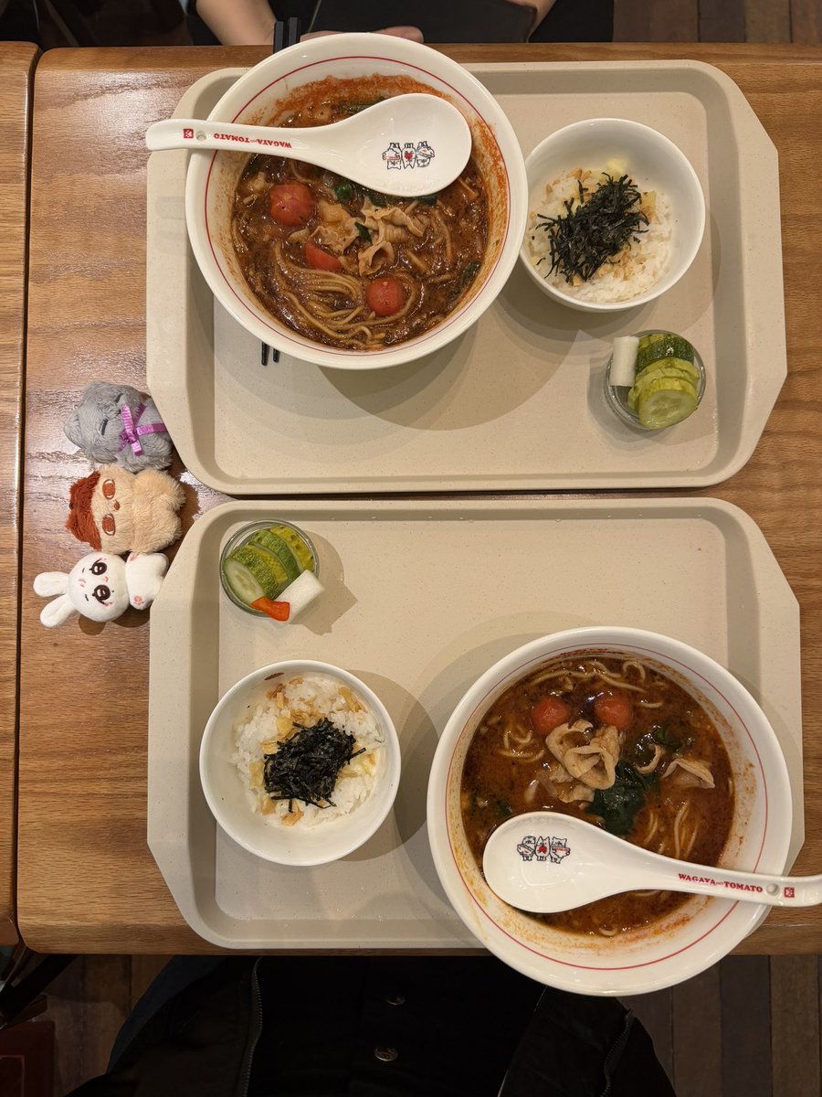 2월 마지막 토요일,
과테랑 120분간의 대기를 견디고…
마지막에 들어갔지요…

맛있었는데 기다림에너무 추워서
이틀 동안 몸살 걸려서 죽를 뻔…

다음에 먹을 땐 걍 오픈런 해야디🫠
제발… 캐치테이블 만들어주세요🥹