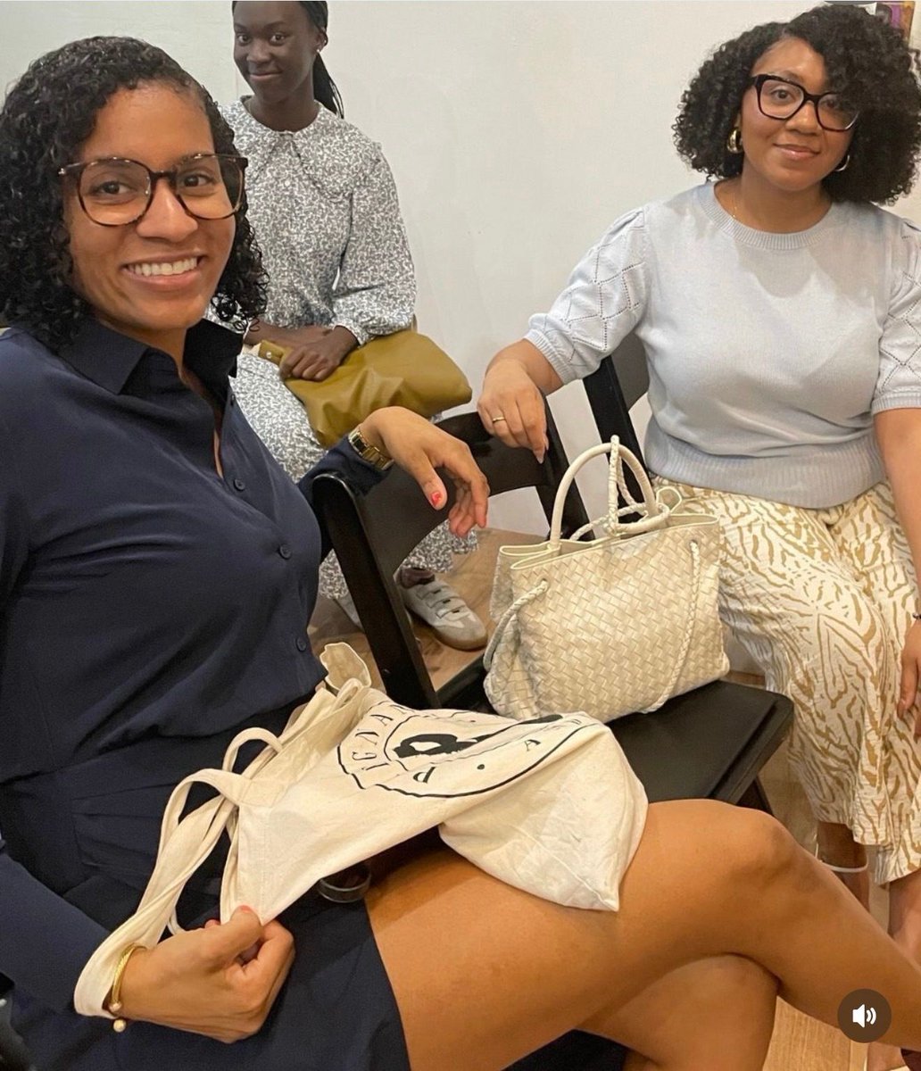 upendmovement's tweet photo. Last week, we joined organizers, birth workers, and advocates for a panel hosted by Avow Texas. The conversation confronted a painful truth: Houston remains the deadliest major U.S. city for Black people to give birth. Grateful to share space with partners doing this work. https://t.co/aAIrj7jnEs