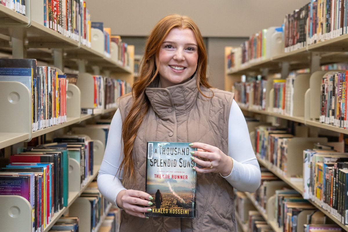 sd42news's tweet image. Celebrate resilience this International Women’s Day with #FridayReads! Garibaldi Secondary teacher librarian Emma Daignault recommends “A Thousand Splendid Suns” by Khaled Hosseini 📚💛 #SD42
Learn more: bit.ly/3P5rlD3