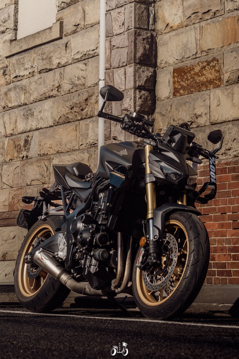 GROM_CB1000HNSP's tweet photo. 歳とバイクが変わったので更新
名前:だぁ
年齢:24
性別:🚺
身長:157.6
住み:北九州
愛車:GROM JC75
WR125R
CB1000 HORNET SP
一言:色々変わりました
#バイク乗りとして軽く自己紹介
#バイク乗りと繋がりたい
#GROM
#WR125R
#CB1000HORNETSP
#zve10 https://t.co/f0qtx2L1Jc