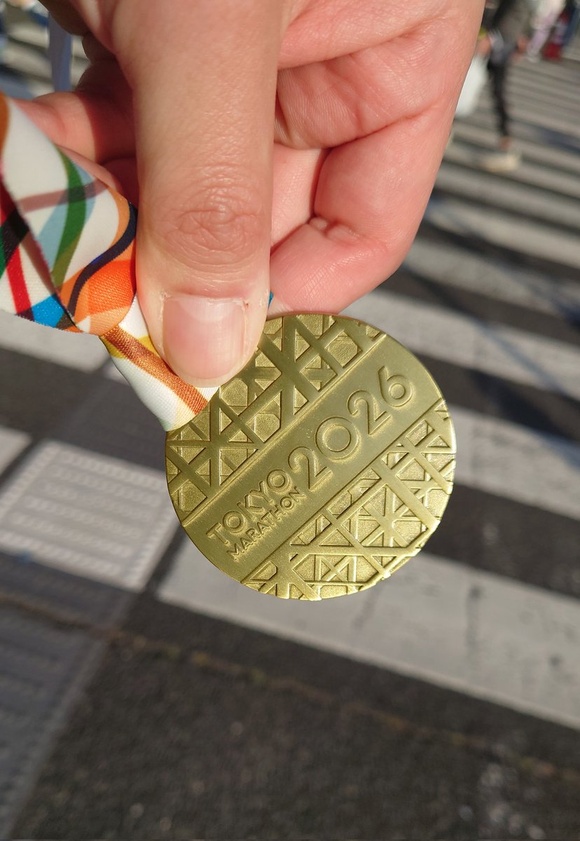 えろき@カムイさん12巻発売中👻 tweet media