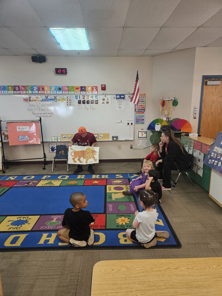 CSDESCoyotes's tweet photo. Thank you to our Ottawa guest reader, Austin, for reading in Mrs. Jago’s preschool class today! Our students loved the story time and enjoyed the special visit. We appreciate you sharing your time and love of reading with our littlest learners! ❤️📖 https://t.co/D91Y7Z4ihr
