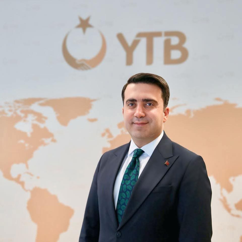 Yurtdışı Türkler ve Akraba Topluluklar Başkanlığı’na (YTB) asaleten atanan kıymetli hemşehrimiz  Abdulhadi Turus’u  tebrik ediyor, bu önemli görevinde üstün başarılar diliyorum.

<a href="/haditurus/">A. Hadi Turus</a>