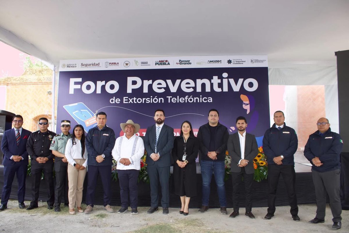 GeoPacheqo's tweet photo. #Hoy realizamos el Foro sobre Extorsión, un espacio de diálogo entre autoridades de los tres órdenes de gobierno para fortalecer la prevención y la cultura de la denuncia.

Reconozco el respaldo de nuestro gobernador @armentapuebla_ , de nuestro presidente Severiano de la Rosa https://t.co/Q49xkgOvxC