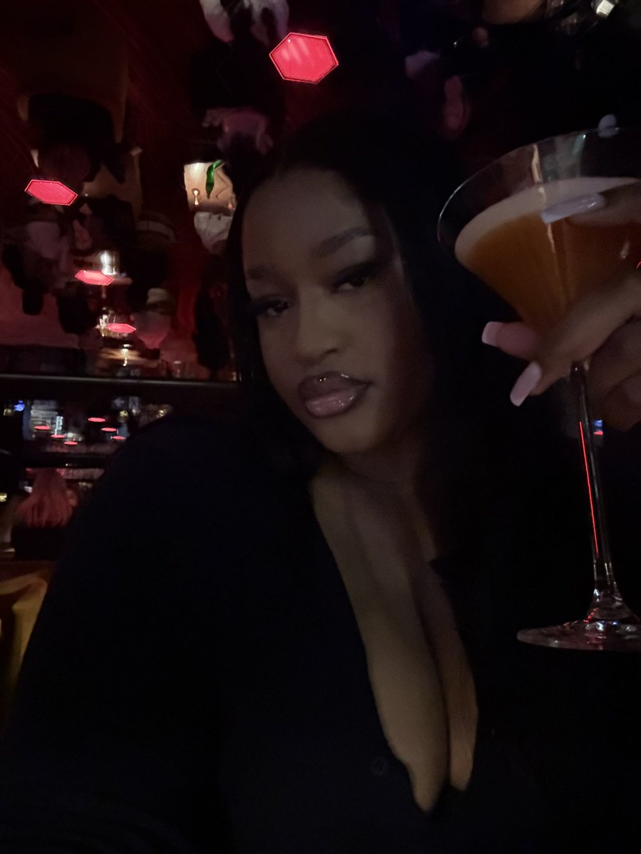 𝖌𝖗𝖆𝖈𝖎 🌺 tweet media