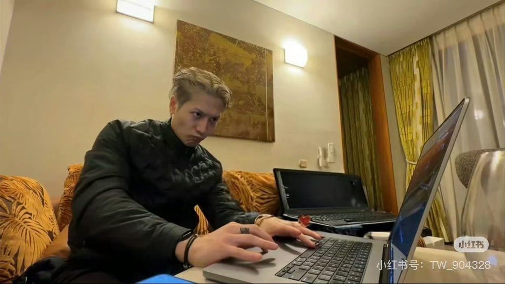 ari ᯓ★ | jackson freebies ! tweet media