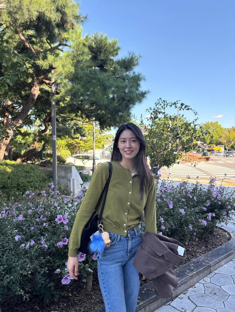 Seolhyun tweet media