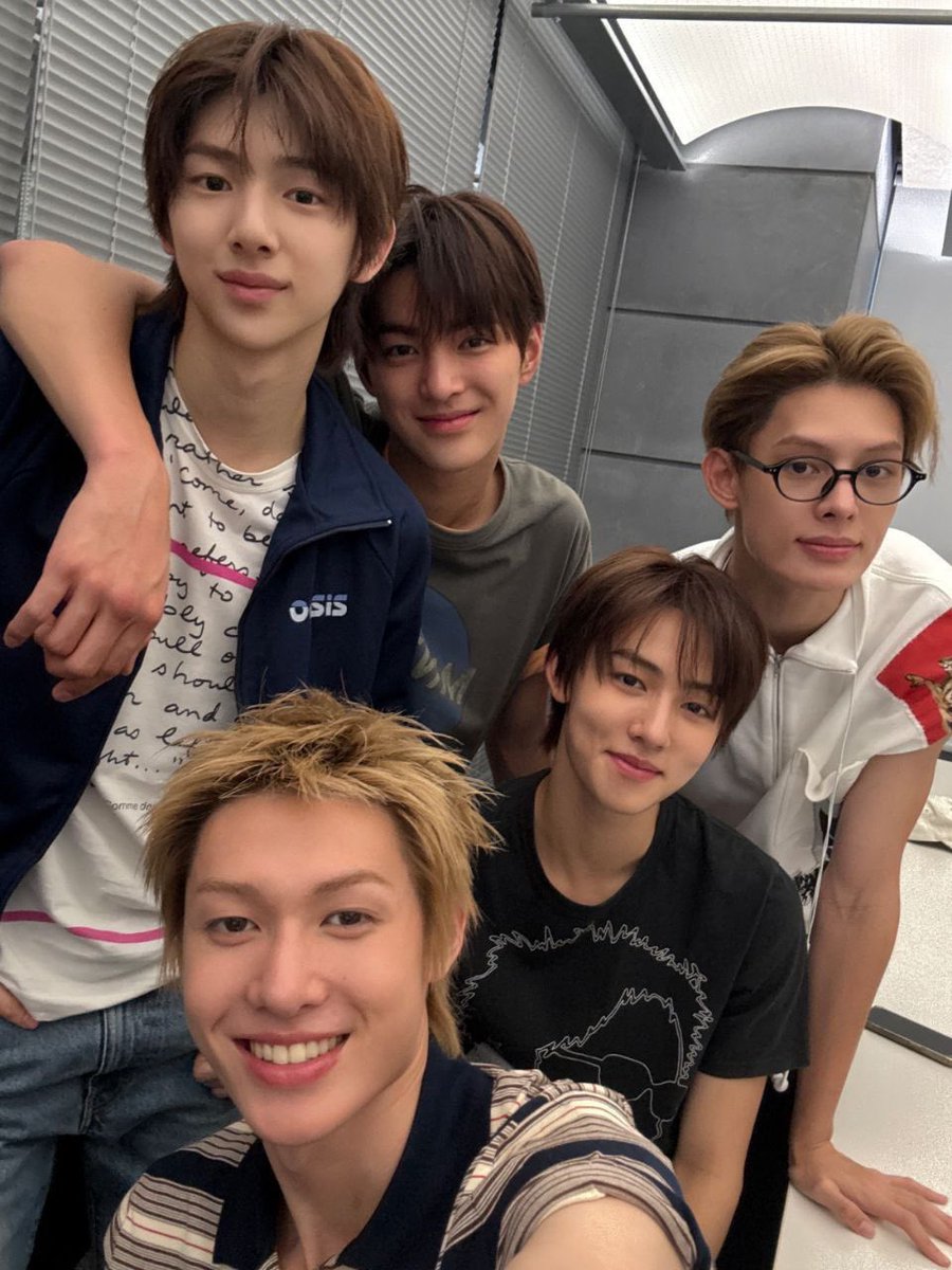 this is my first time seeing the original of this photo